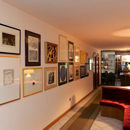 מלון Milan פולה